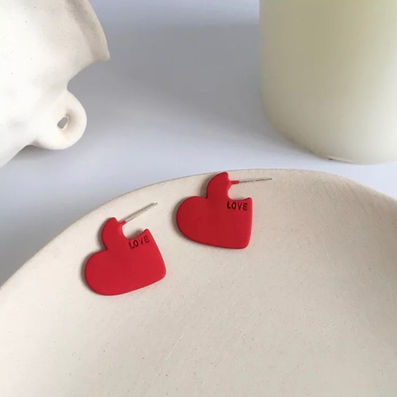 NEW Heart Shape Cute Drop Earrings Red Color - Picture 2 of 11